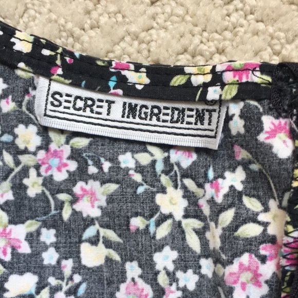 Spaghetti strap summer floral dress - Picture 11 of 16